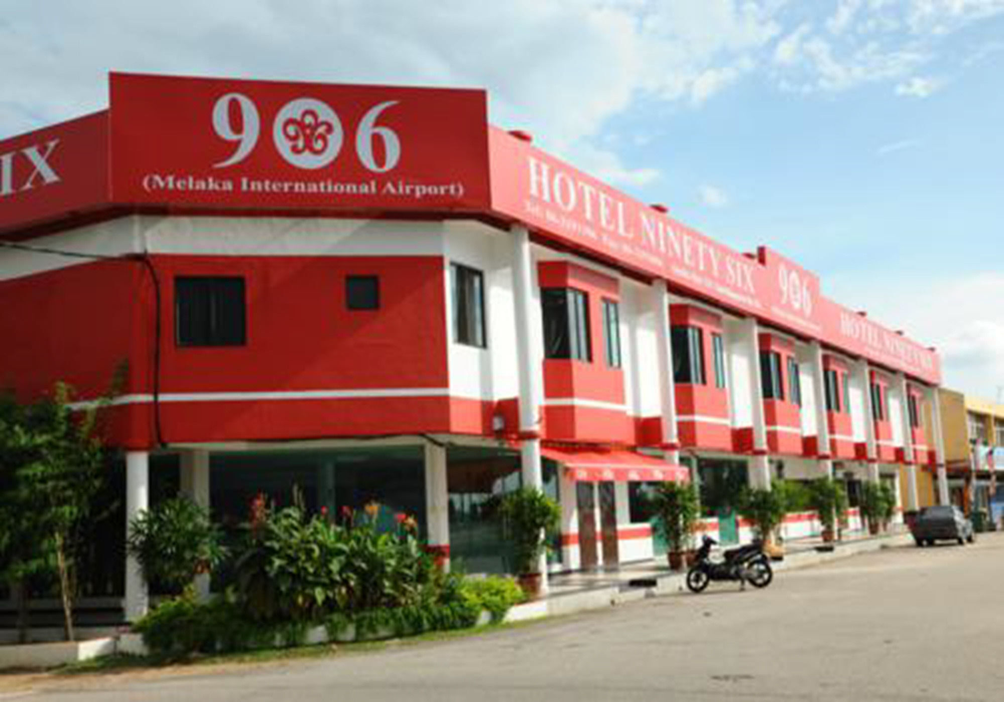 Hotel Oyo 1158 906 Airport Malacca Exterior foto