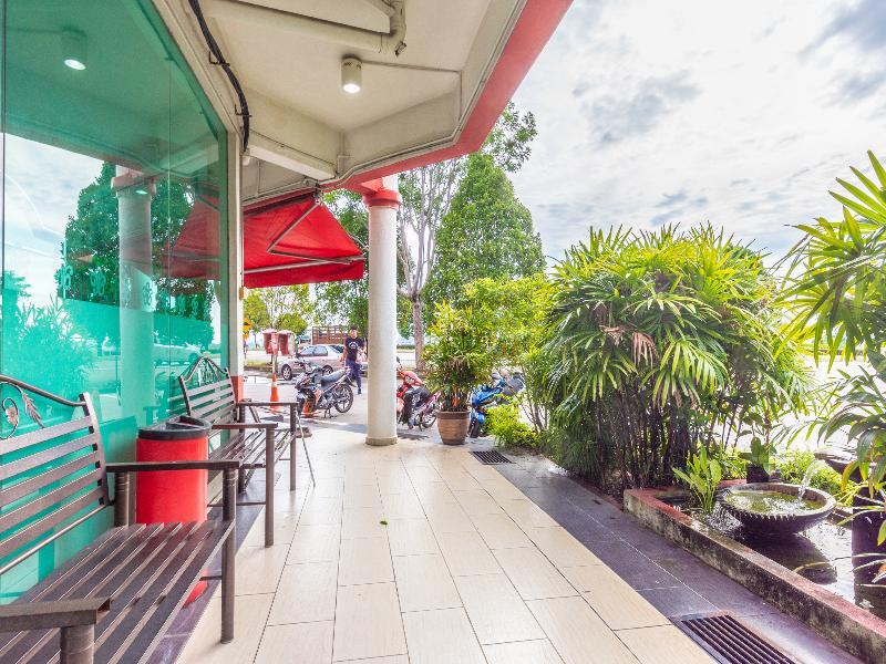 Hotel Oyo 1158 906 Airport Malacca Exterior foto